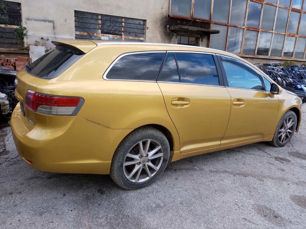 Toyota Avensis T27 2.2D-cat 150 к.с. На части