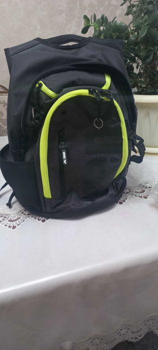 Рюкзак Арена 40л в отличном состоянии почти новый