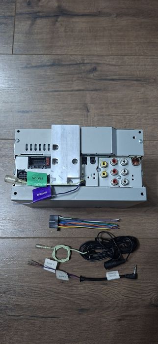 JVC KW-V250BT автомагнитола