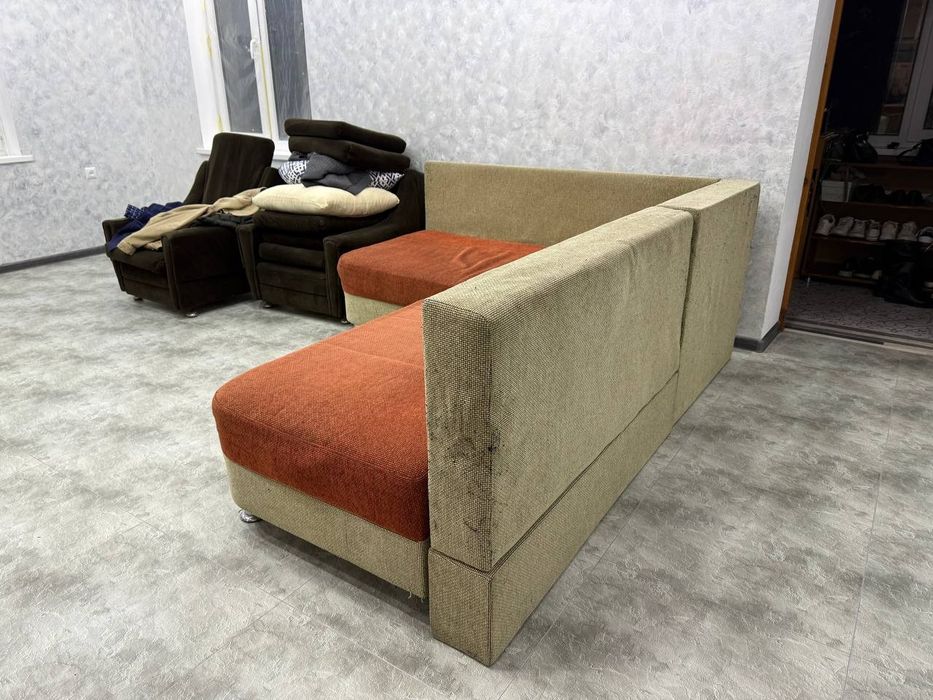 Диван угловой, б/у