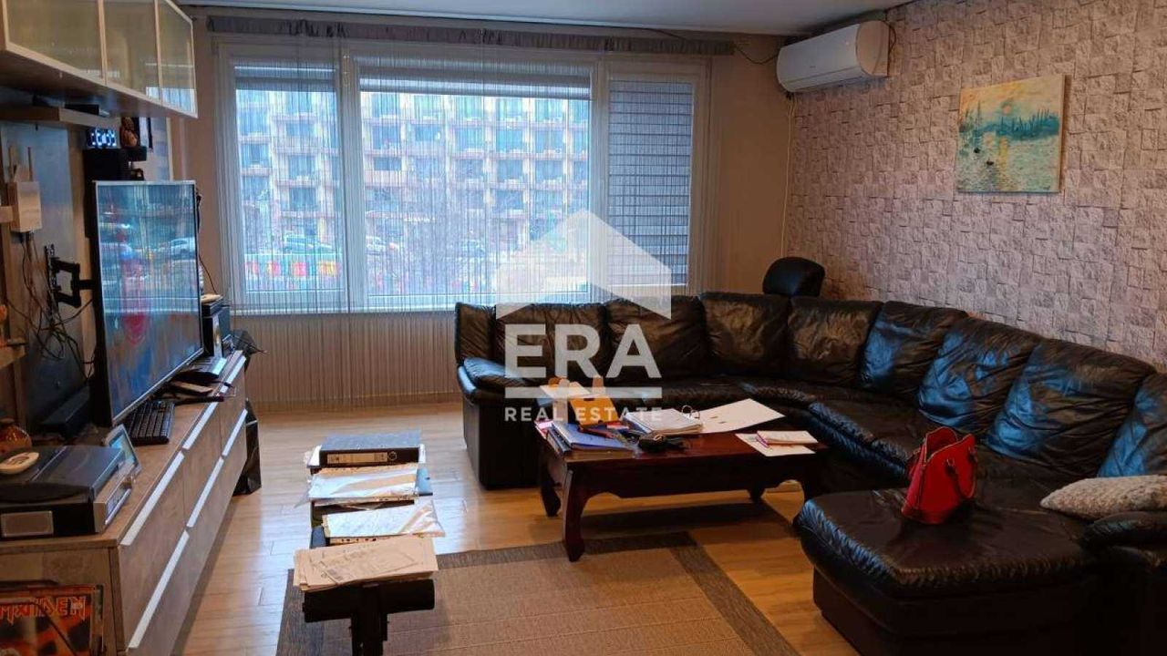 Продава се Многостаен апартамент в София, Малинова долина - 160 кв.м за 1888 €/кв.м - Снимка #1