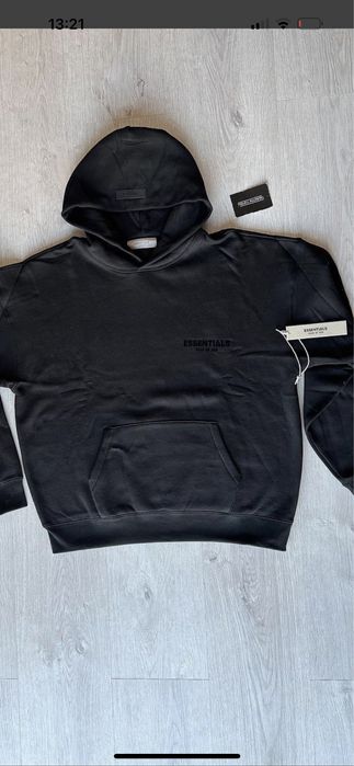 Vand tricouri si hanorace essential