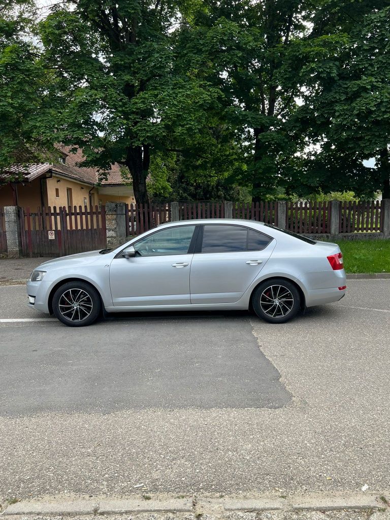 Skoda Octavia 2.0 TDI DSG 2015