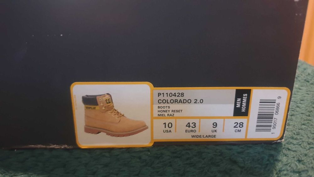 Vând  Bocanci Caterpillar 43 ( honey reset) piele