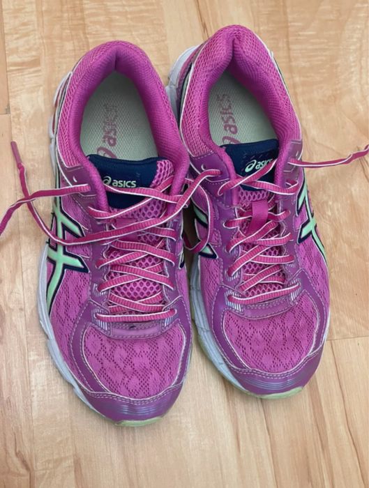 adidasi asics de alergare