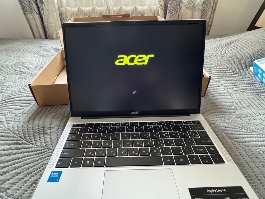 Ноутбук Acer Aspire lite 14/8