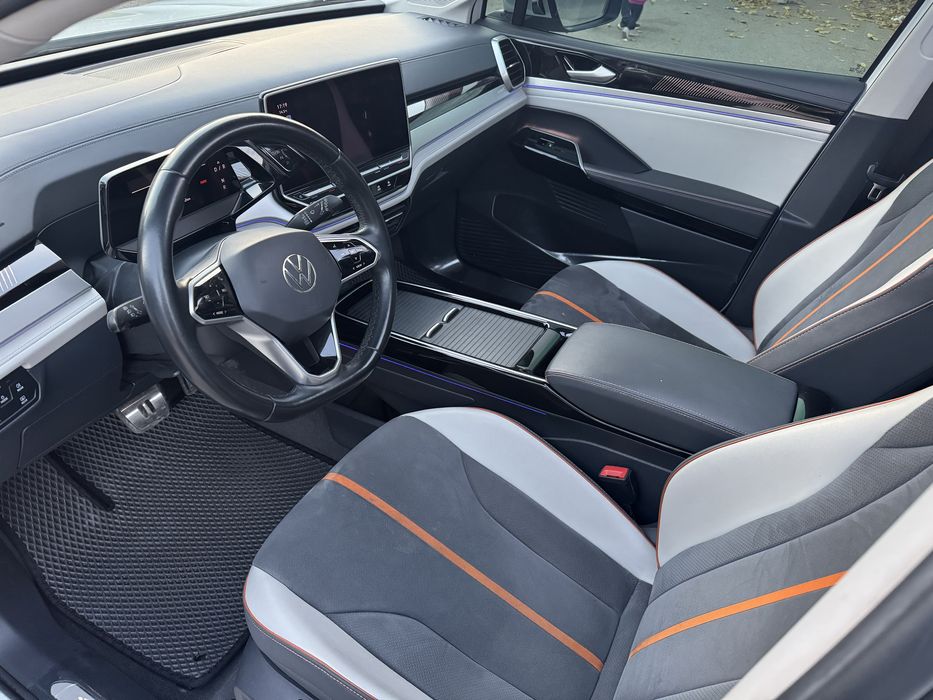 Volkswagen id 6 crozz pro 2023