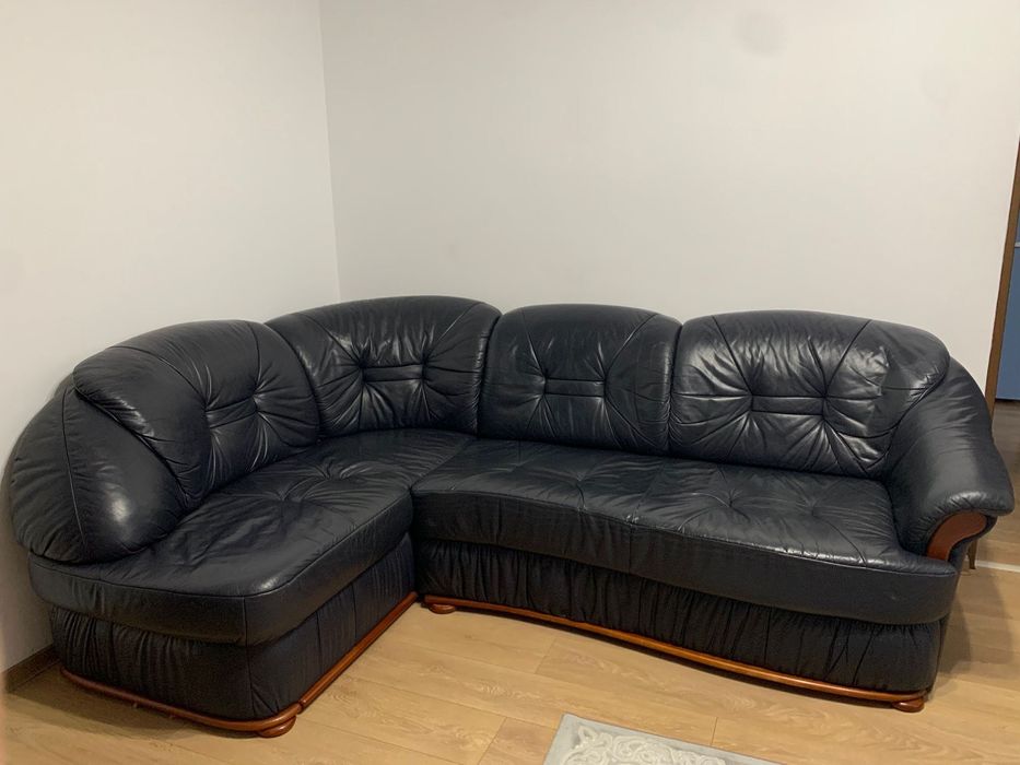 Colțar negru din piele