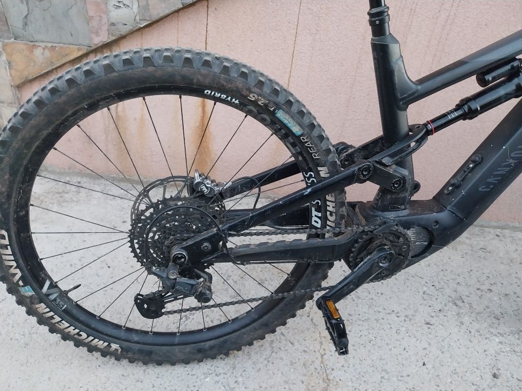 Продавам планински велосипеди Canyon Torque  mo85