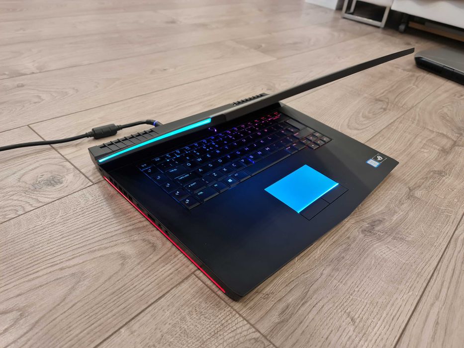 Laptop gaming Alienware ,intel core i7- ,video 8 GB GTX, ram 32 gb