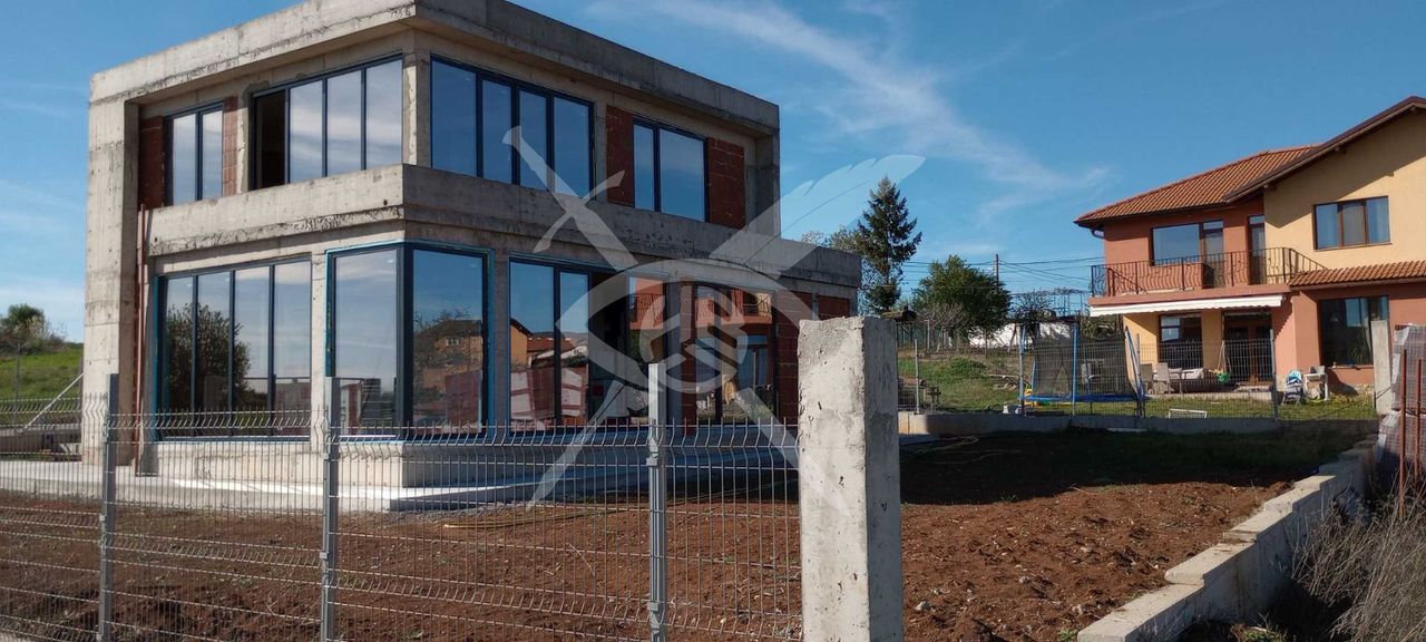 Продава се Къща в Нови Искър - 289 кв.м за 1108 €/кв.м - Снимка #2