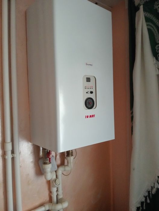 Vând centrala pe curent