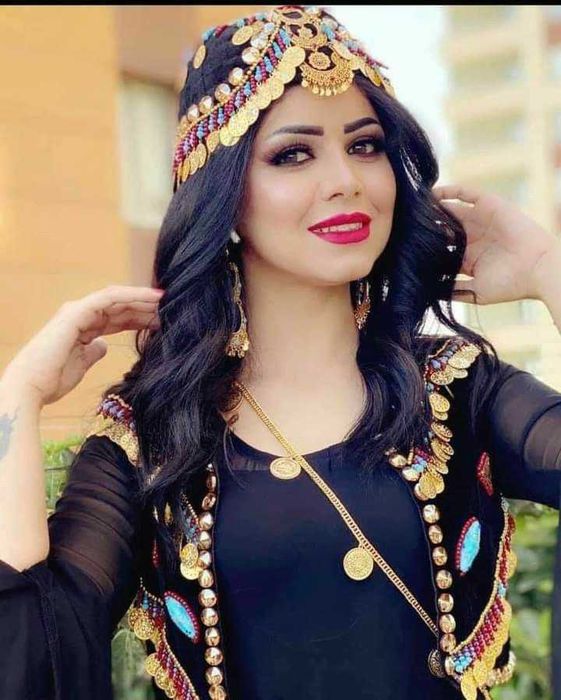 Прокат танцевальных традиционных костюмов