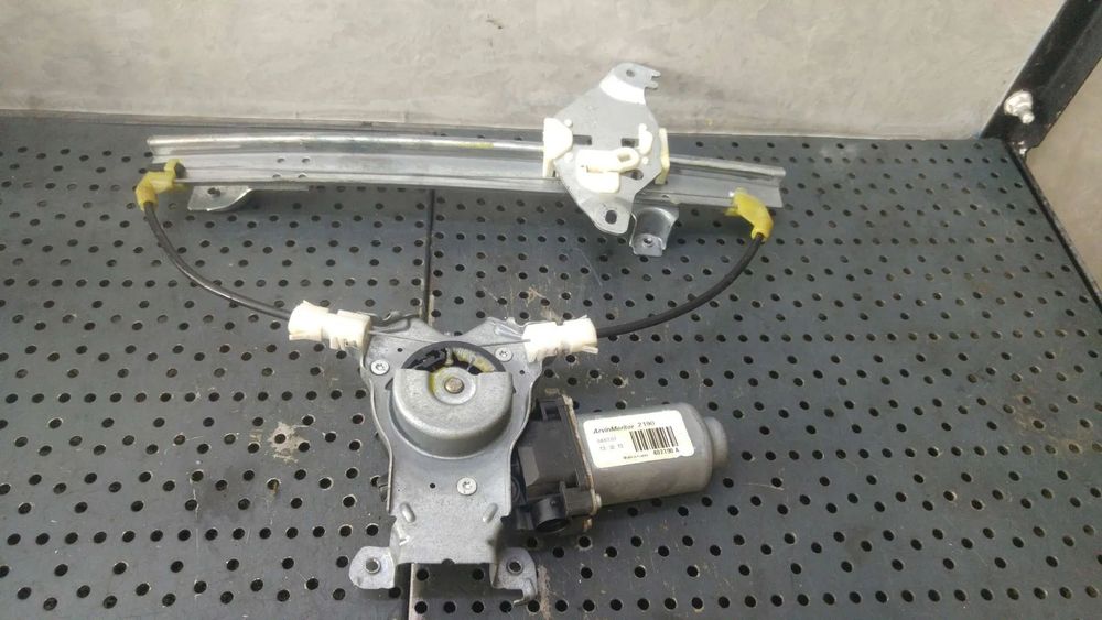 Macara cu motoras dreapta spate nissan qashqai j10 nj10 jj10e 402190a