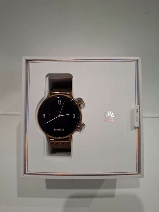 Huawei Watch GT 2 Gold 42mm – отлично състояние!