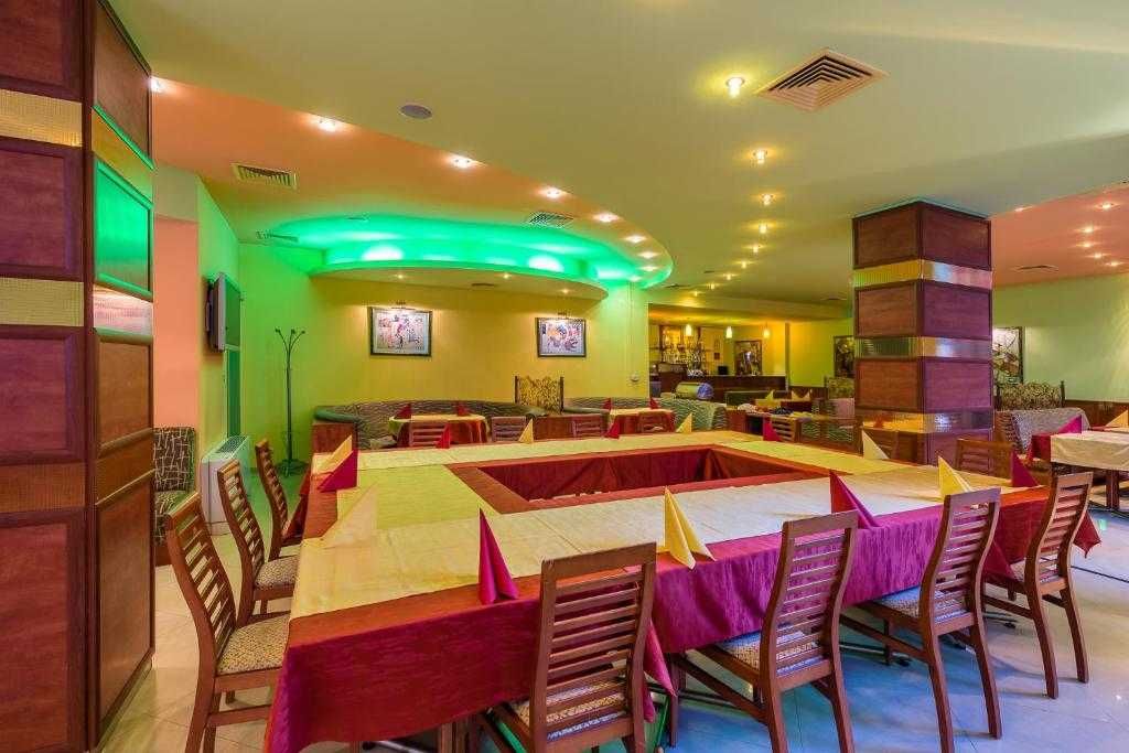Продава се Хотел в Стара Загора, Център - 2200 кв.м за 1682 €/кв.м - Снимка #3