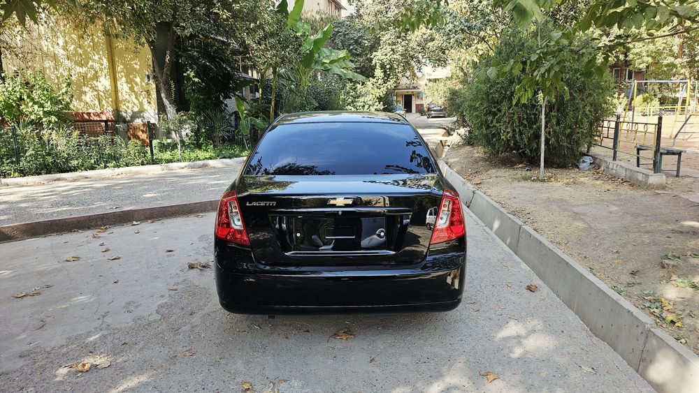 Gentra 3 AT Lyuk va Abs bor. Magnitafon yuq