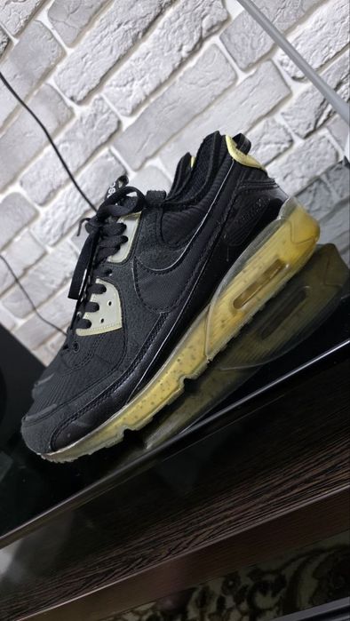 Оригинальные кроссы Nike