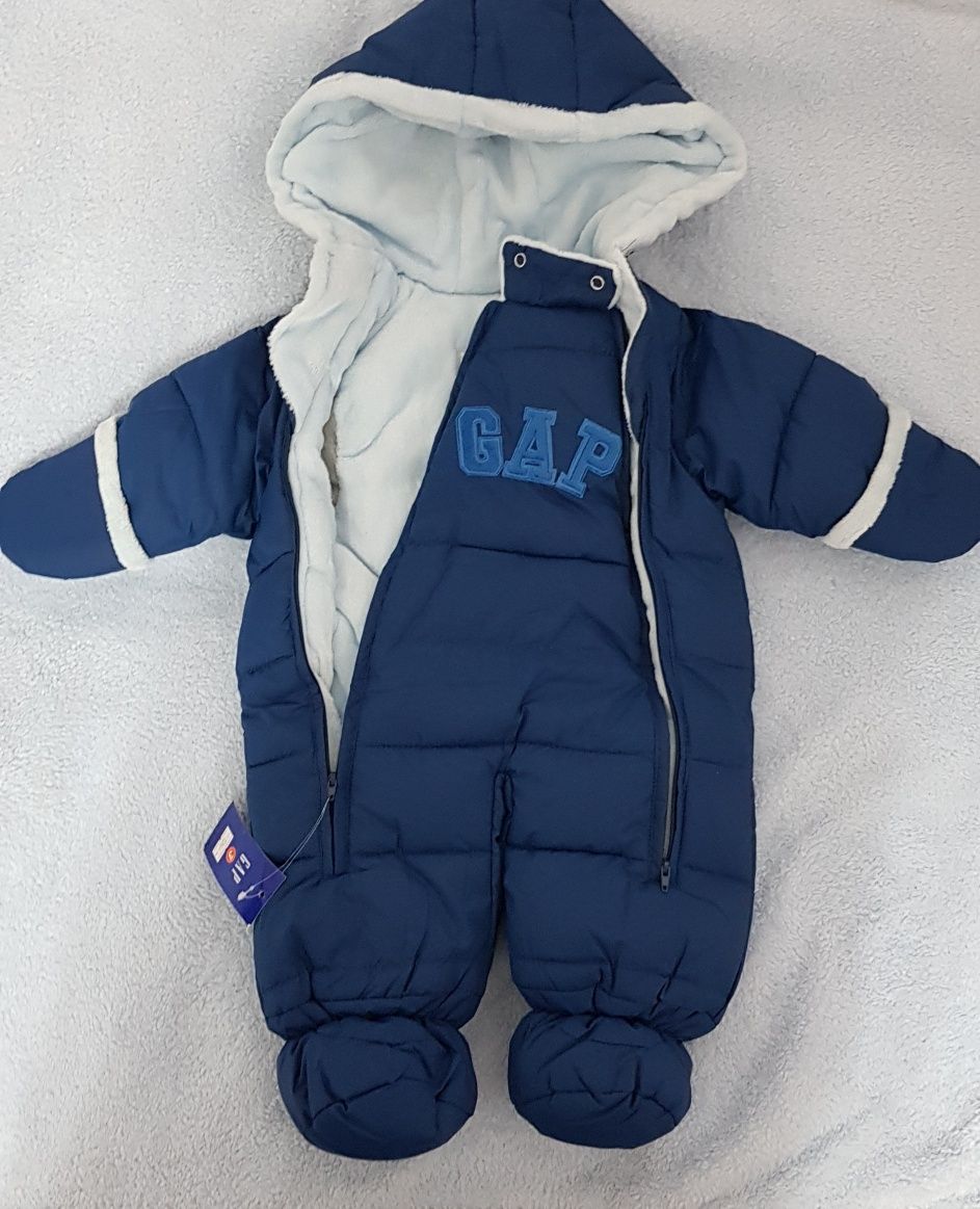 Детский комбинезон  фирмы GAP