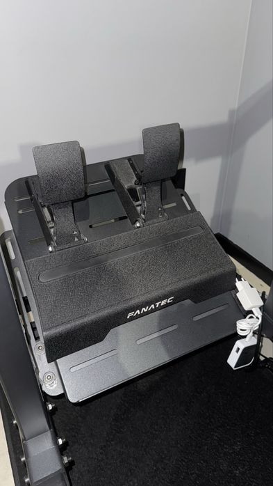 Fanatec cu Scaun Next Level Racing