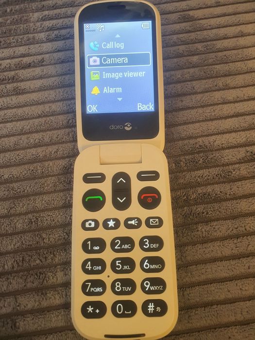 Telefon Doro 6050 Nou – cu căști și stație încărcare