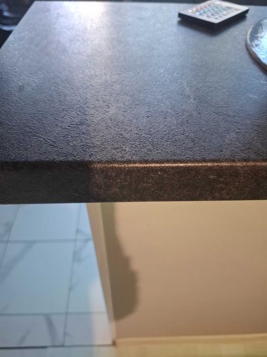 Гланциран черен плот