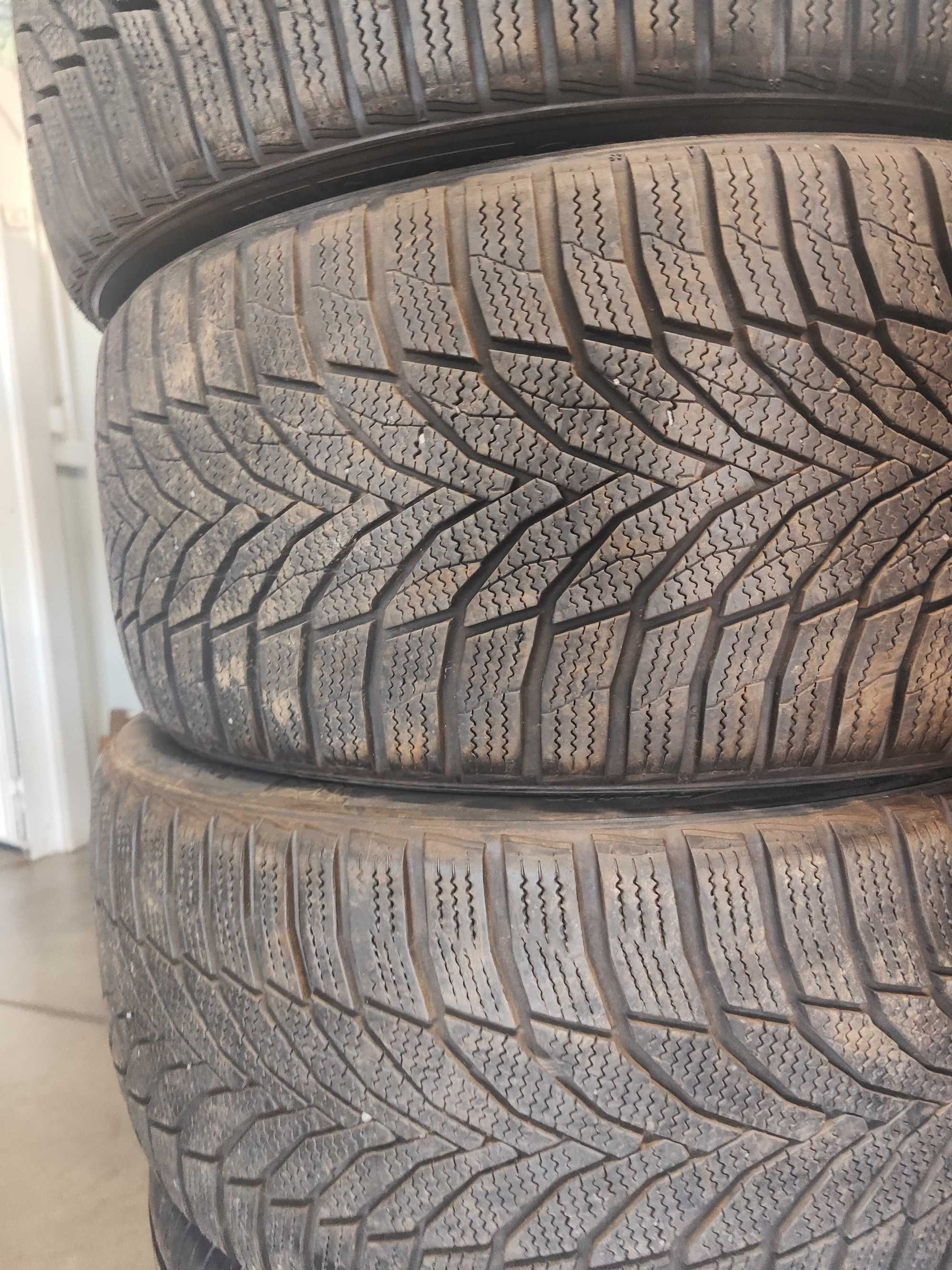4бр.зимни гуми 245/40/18 Nexen