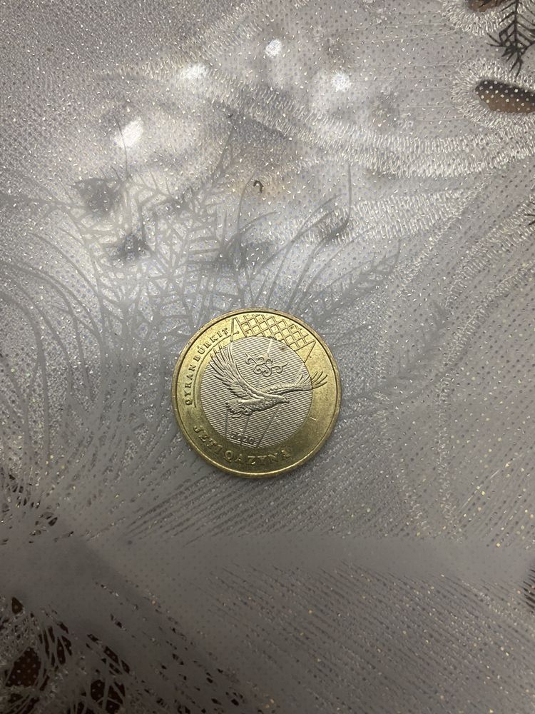 Продам монету 100 тг