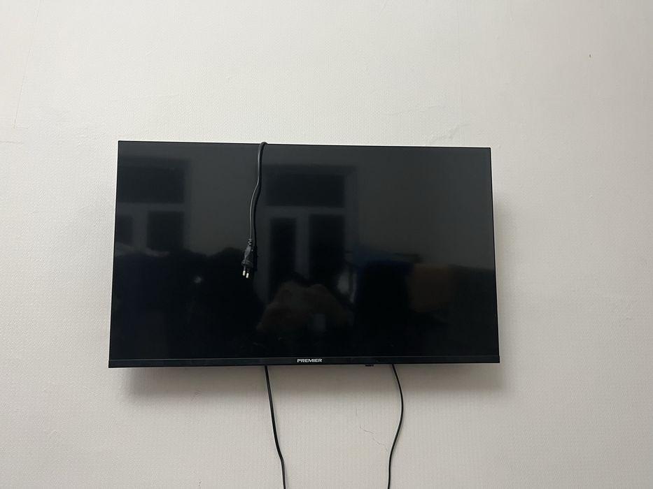 Продам новый телевизор смарт Premier