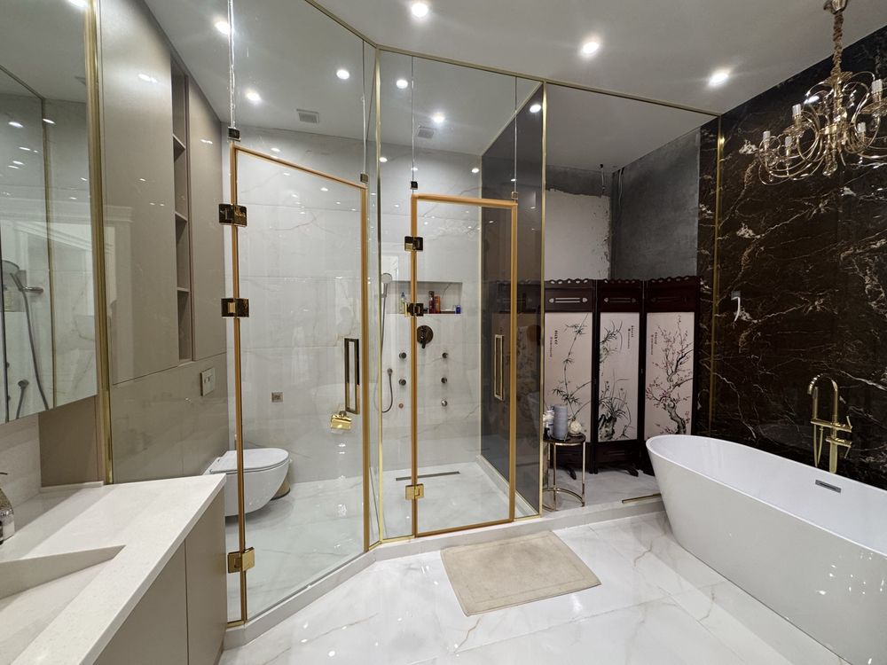 Продаю участок 8 комнитная Luxury Ремонт