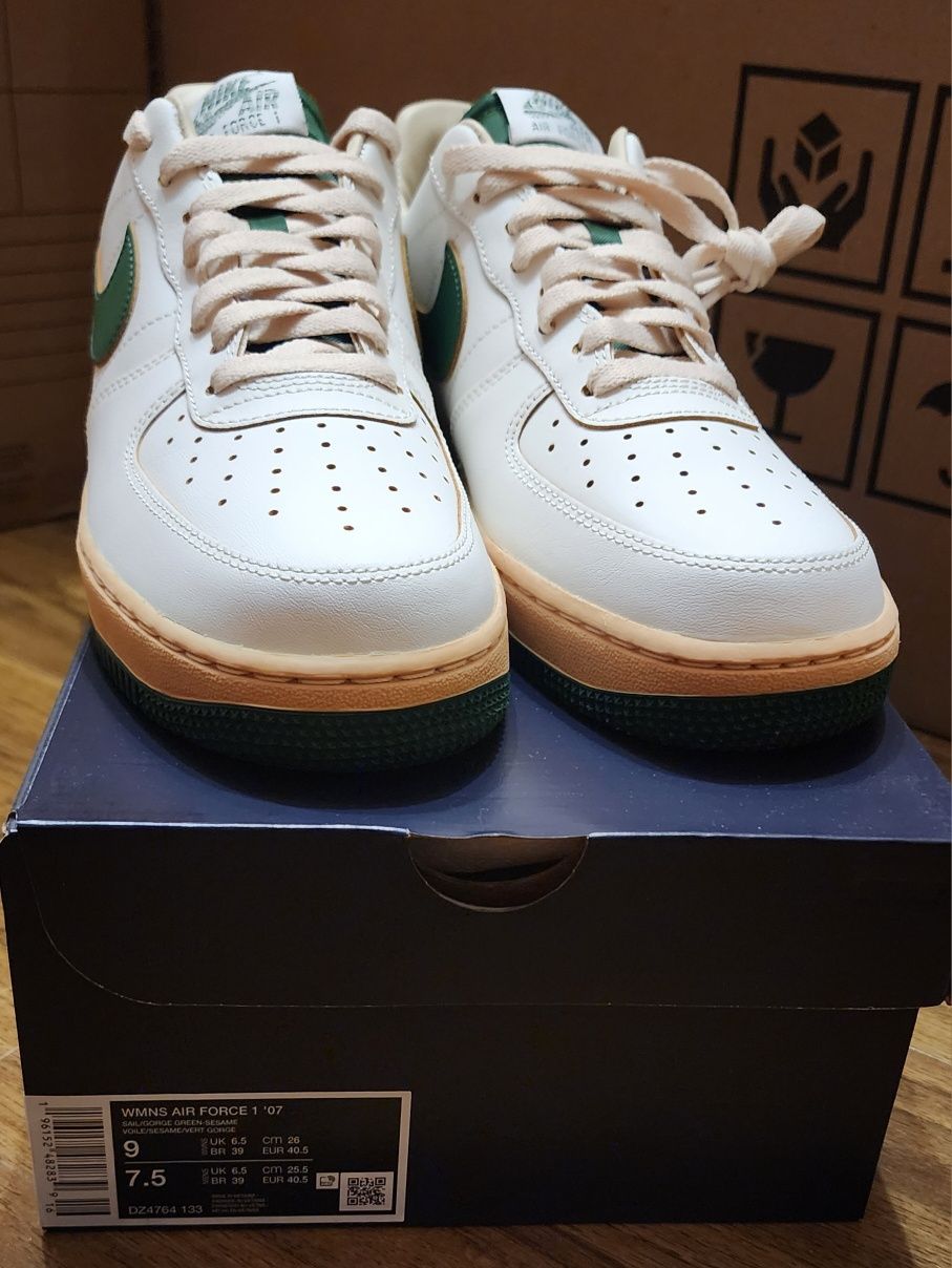 Nike Air Force 1 '07 LV8 "Gorge Green"