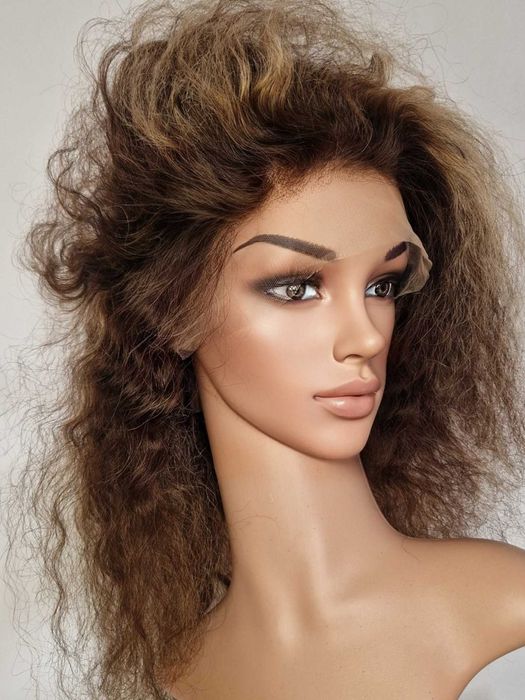 Естествена афро къдрава кафява перука с руси кичури с дантела 13х4