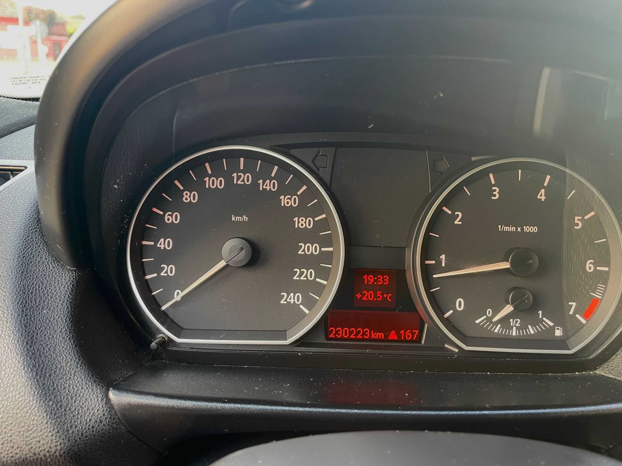 Vând bmw seria 1 2006, 1.6 benzină, 6+1 trepte, manuala
