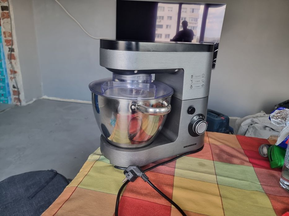 Robot bucatarie Heinner, espressor cafea Tchibo