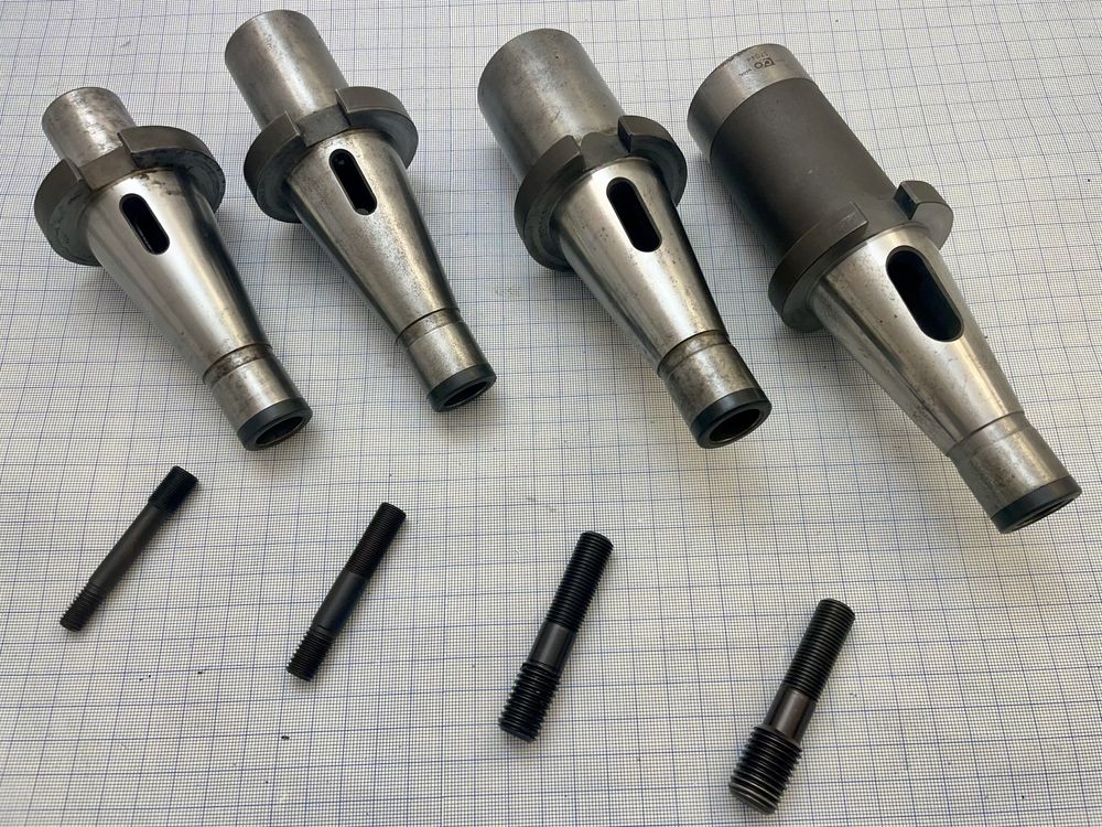 Адаптери от ISO-40 към Морзов конус