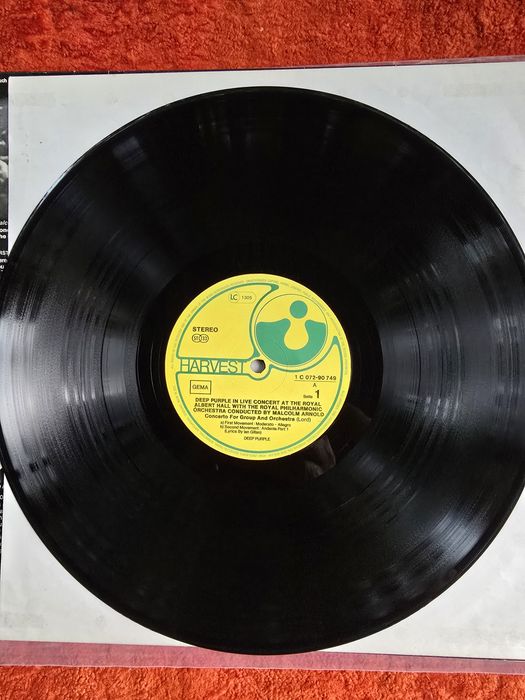 Продается виниловый диск Deep Purple Concerto For Group & Orchestra