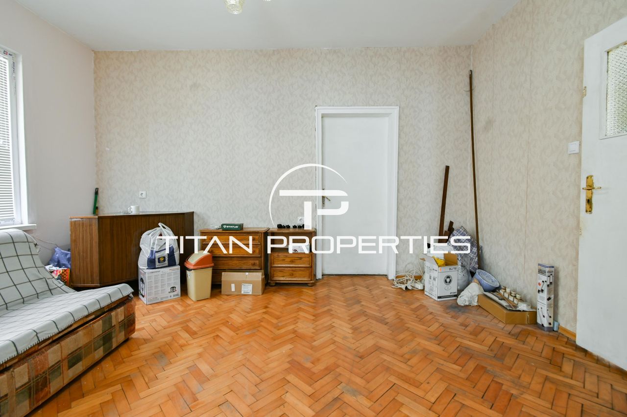 Дава се под наем Етаж от къща в София, Зона Б-19 - 89 кв.м за 400 € - Снимка #4