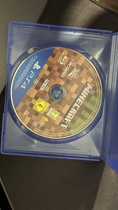 Vând Discurie de PS4