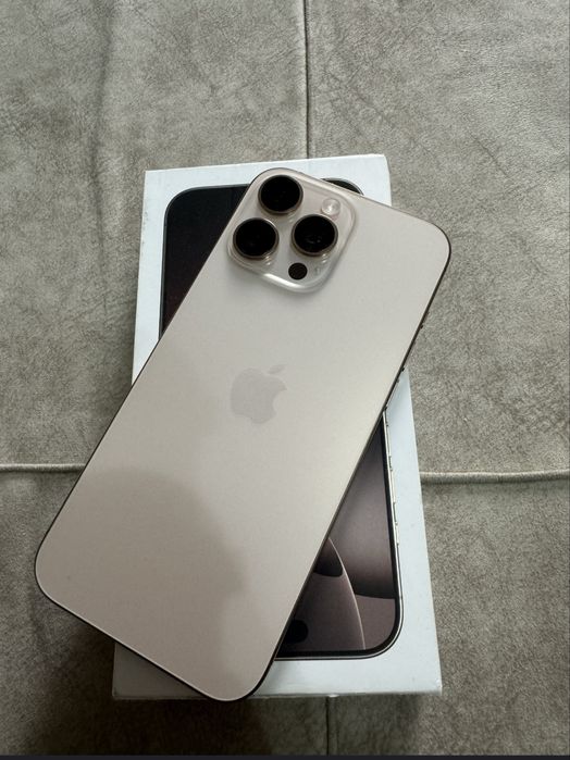 Айфон 16 про мах