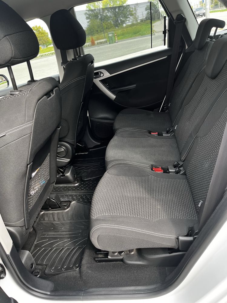 Citroen C4 Picasso 1.6 газ/бензин
