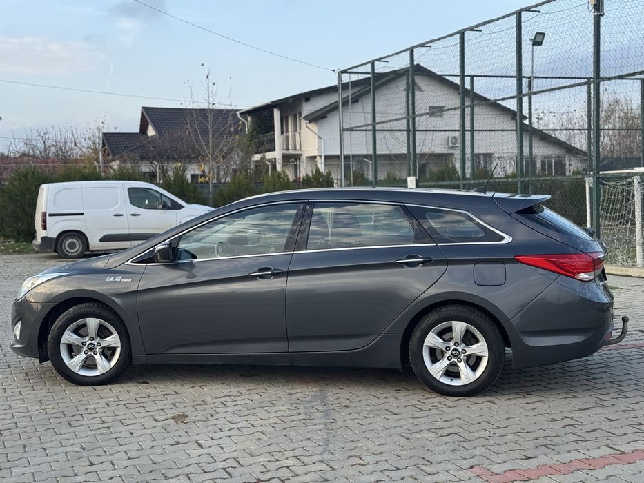 Hyundai I40 / LED / Keyless GO+Entry / BI-XENON