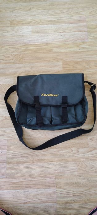 Универсална чанта за риболов.