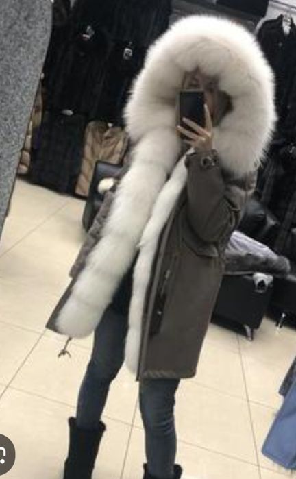 Дамска  парка /яке