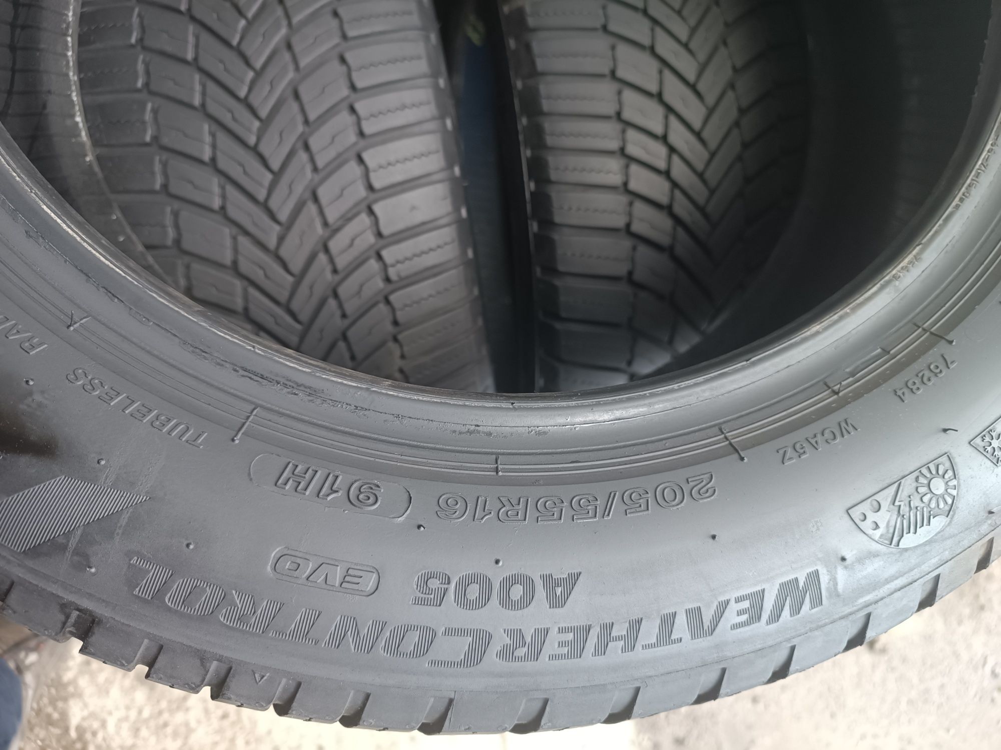 205/55/16 Bridgestone Дот 2820