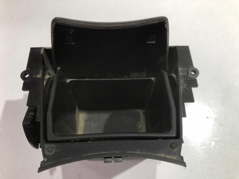 Scrumiera Mercedes E-Class (2002-2008) [W211] a2116800350