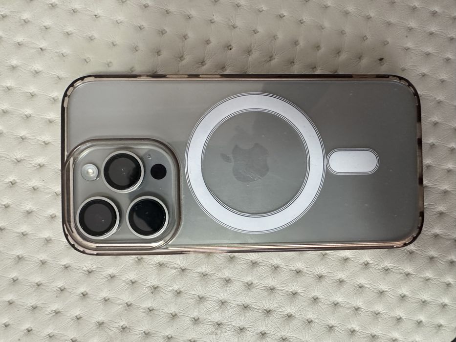 Iphone 15 pro в отличном состояние