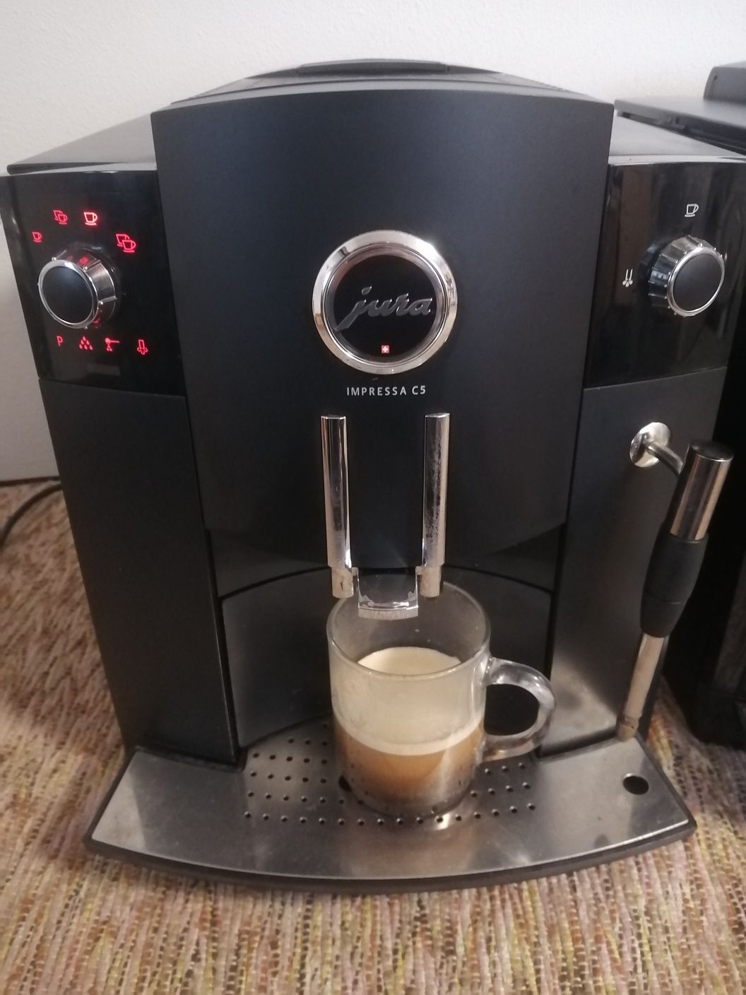 Expresor cafea Jura C5 și C60