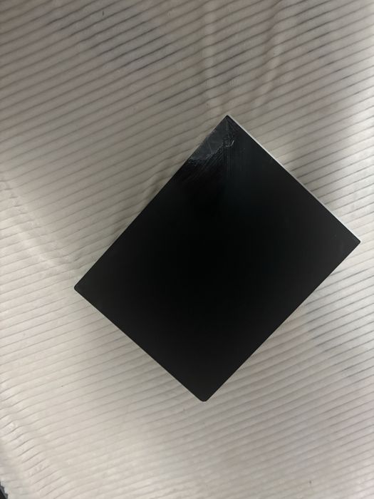 Vand ps 4 slim si xbox one + jocuri si doua manete la ambele