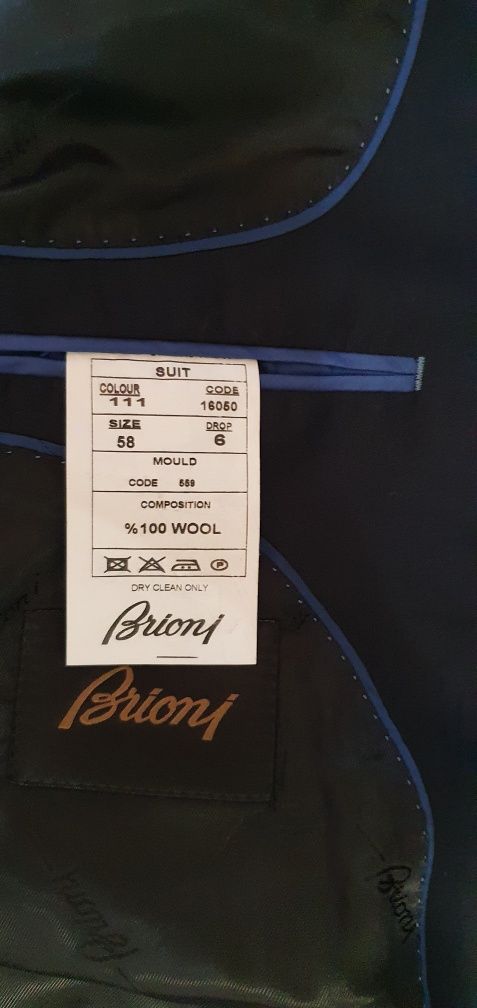 Costum BRIONI  54 NOU