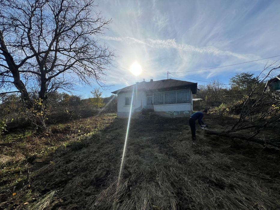 Teren si Casa batraneasca